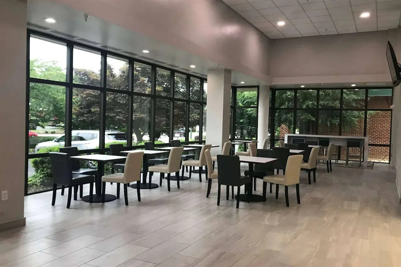 Hotel Wingate By Wyndham Williamsburg 2*,