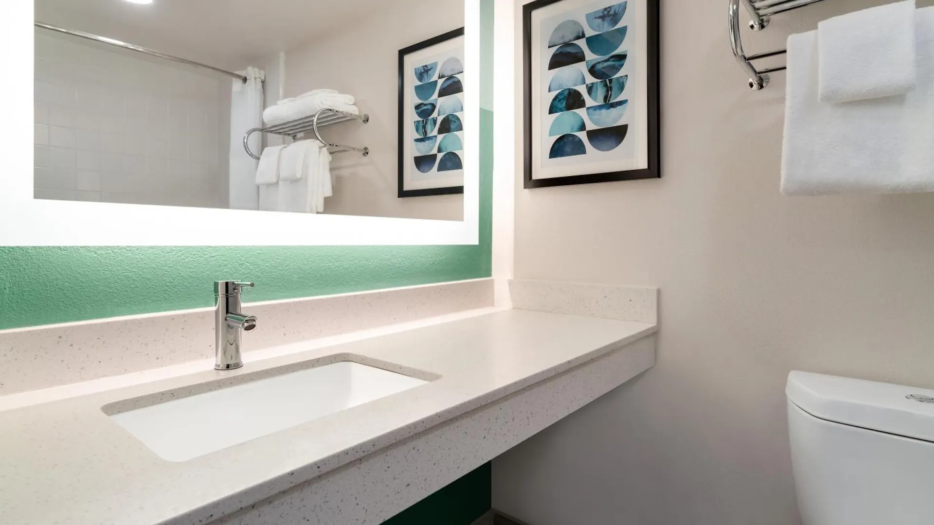 Hotel Wingate By Wyndham Williamsburg