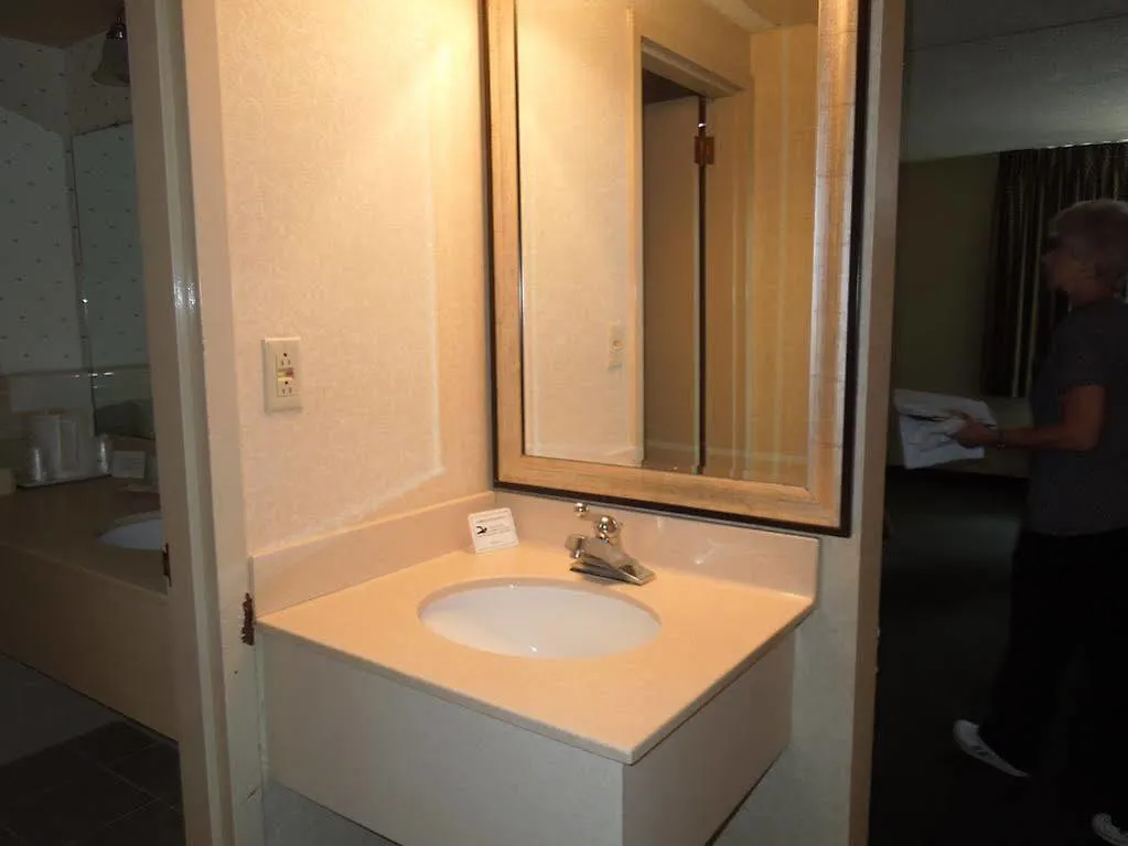 Hotel Wingate By Wyndham Williamsburg